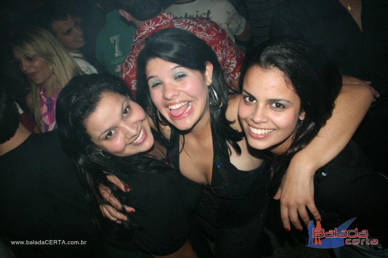 Balada: Fotos de Sexta na Plataforma do Choop na Cidade do Automovel - DF