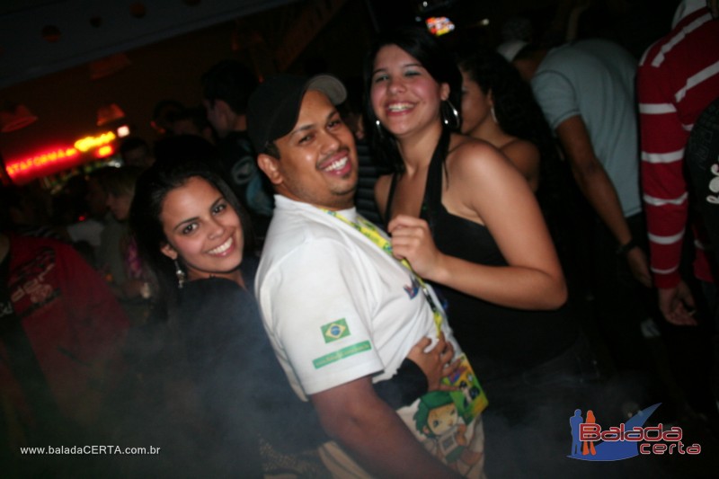 Balada: Fotos de Sexta na Plataforma do Choop na Cidade do Automovel - DF