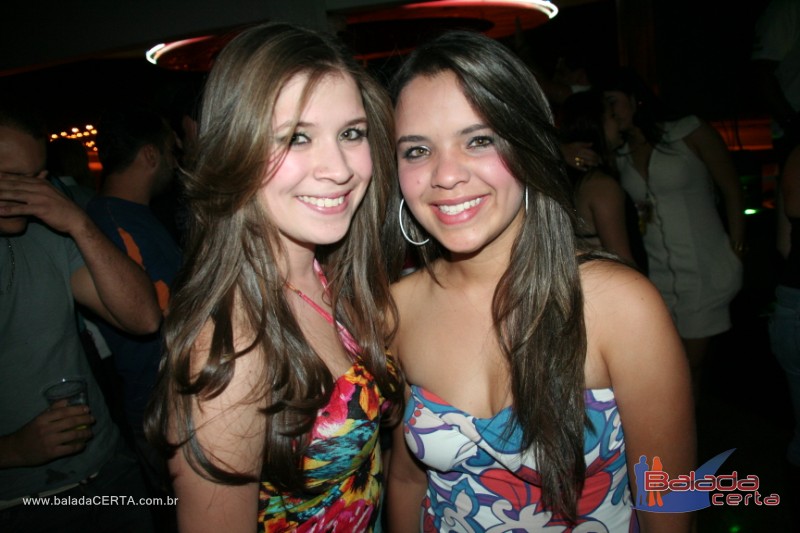 Balada: Fotos de Sexta na Plataforma do Choop na Cidade do Automovel - DF