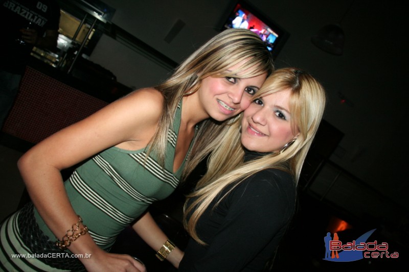 Balada: Fotos de Sexta na Plataforma do Choop na Cidade do Automovel - DF