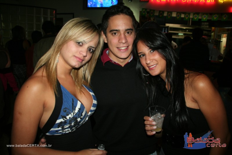 Balada: Fotos de Sexta na Plataforma do Choop na Cidade do Automovel - DF