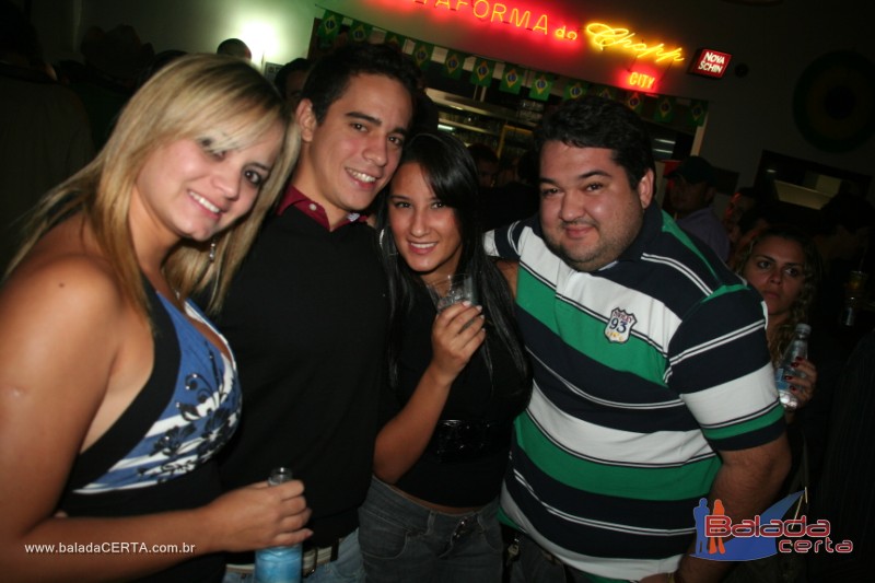 Balada: Fotos de Sexta na Plataforma do Choop na Cidade do Automovel - DF