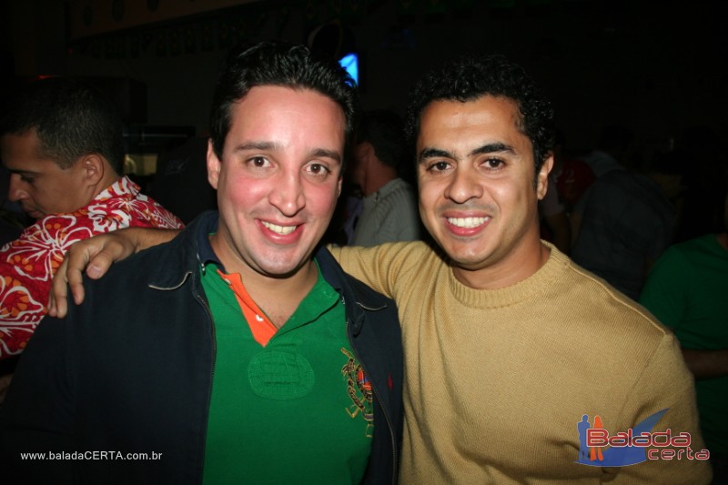 Balada: Fotos de Sexta na Plataforma do Choop na Cidade do Automovel - DF