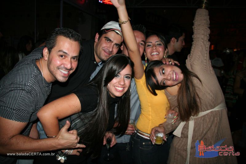 Balada: Fotos de Sexta na Plataforma do Choop na Cidade do Automovel - DF