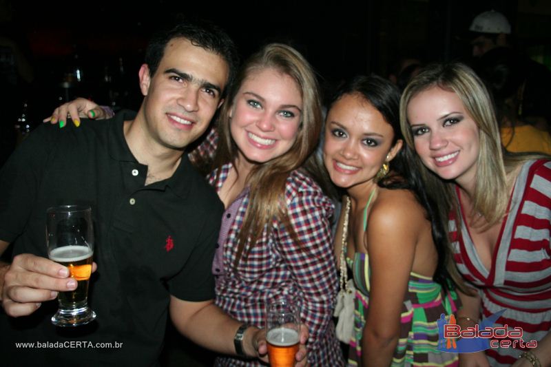 Balada: Fotos de Sexta na Plataforma do Choop na Cidade do Automovel - DF