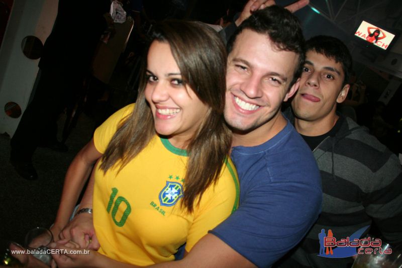 Balada: Fotos de Sexta na Plataforma do Choop na Cidade do Automovel - DF