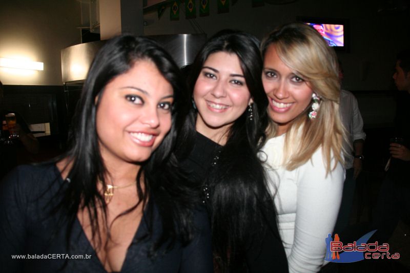 Balada: Fotos de Sexta na Plataforma do Choop na Cidade do Automovel - DF