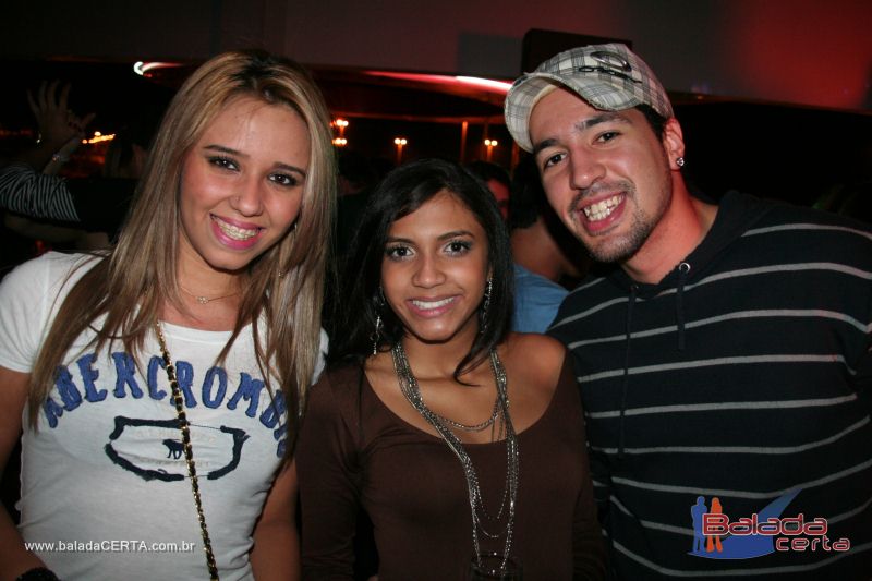 Balada: Fotos de Sexta na Plataforma do Choop na Cidade do Automovel - DF