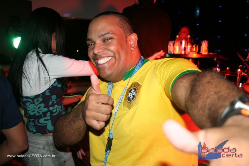 Balada: Fotos de Sexta na Plataforma do Choop na Cidade do Automovel - DF