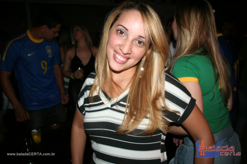 Balada: Fotos de Sexta na Plataforma do Choop na Cidade do Automovel - DF