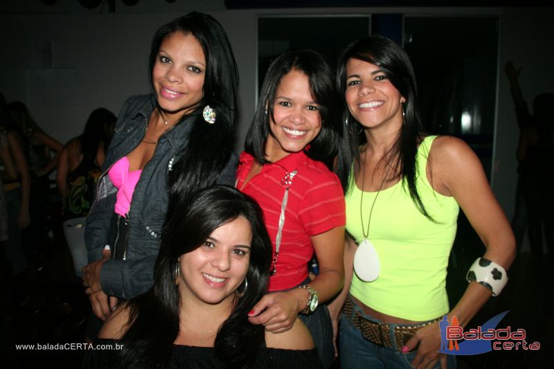 Balada: Fotos de Sexta na Plataforma do Choop na Cidade do Automovel - DF