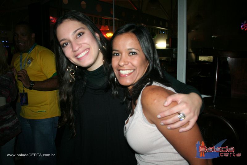 Balada: Fotos de Sexta na Plataforma do Choop na Cidade do Automovel - DF