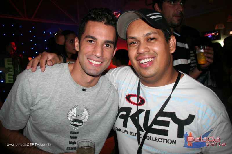 Balada: Fotos de Sexta na Plataforma do Choop na Cidade do Automovel - DF