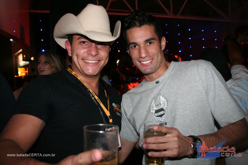 Balada: Fotos de Sexta na Plataforma do Choop na Cidade do Automovel - DF