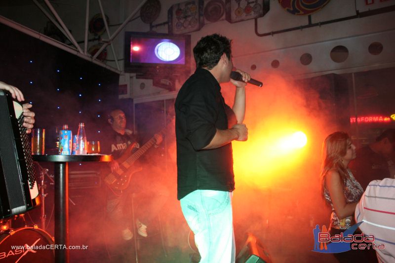 Balada: Fotos de Sexta na Plataforma do Choop na Cidade do Automovel - DF