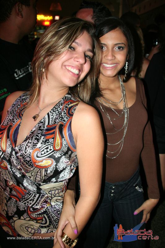 Balada: Fotos de Sexta na Plataforma do Choop na Cidade do Automovel - DF