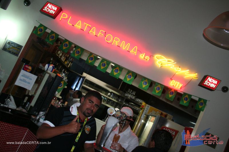 Balada: Fotos de Sexta na Plataforma do Choop na Cidade do Automovel - DF