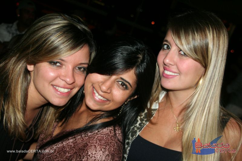 Balada: Fotos de Sexta na Plataforma do Choop na Cidade do Automovel - DF