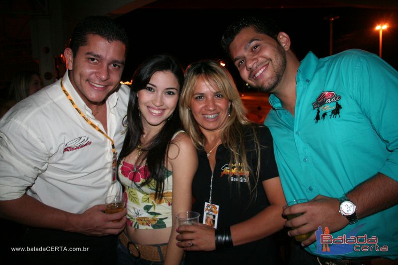 Balada: Fotos de domingo na 1 Galinhada Sertaneja na Plataforma do Choop - DF