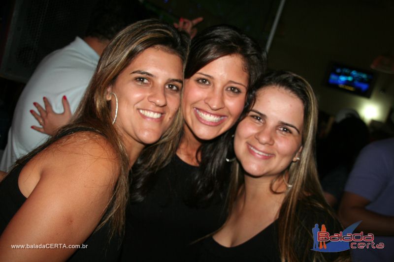 Balada: Fotos de domingo na 1 Galinhada Sertaneja na Plataforma do Choop - DF