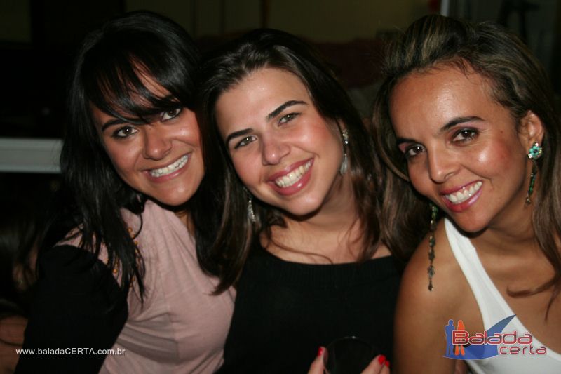 Balada: Fotos de domingo na 1 Galinhada Sertaneja na Plataforma do Choop - DF