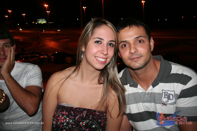 Balada: Fotos de domingo na 1 Galinhada Sertaneja na Plataforma do Choop - DF