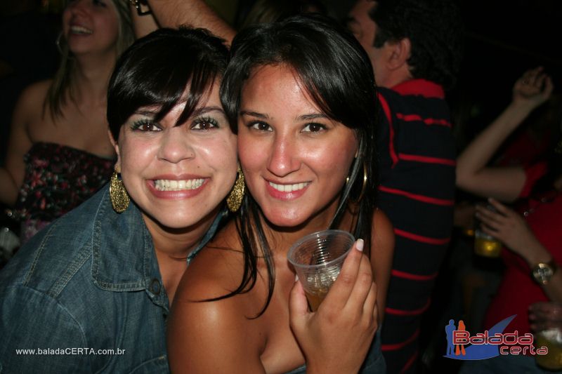 Balada: Fotos de domingo na 1 Galinhada Sertaneja na Plataforma do Choop - DF