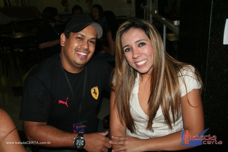 Balada: Fotos de domingo na 1 Galinhada Sertaneja na Plataforma do Choop - DF