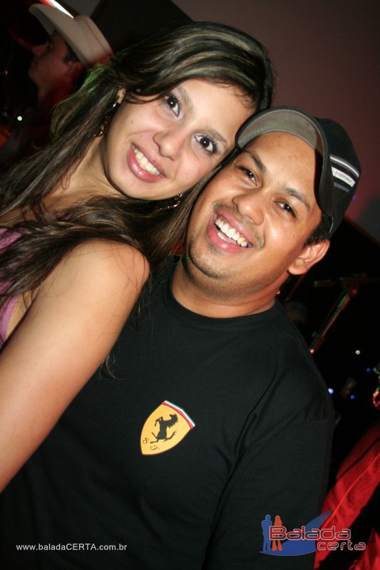 Balada: Fotos de domingo na 1 Galinhada Sertaneja na Plataforma do Choop - DF