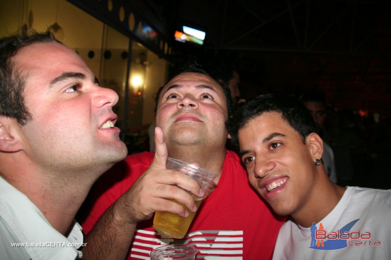 Balada: Fotos de domingo na 1 Galinhada Sertaneja na Plataforma do Choop - DF