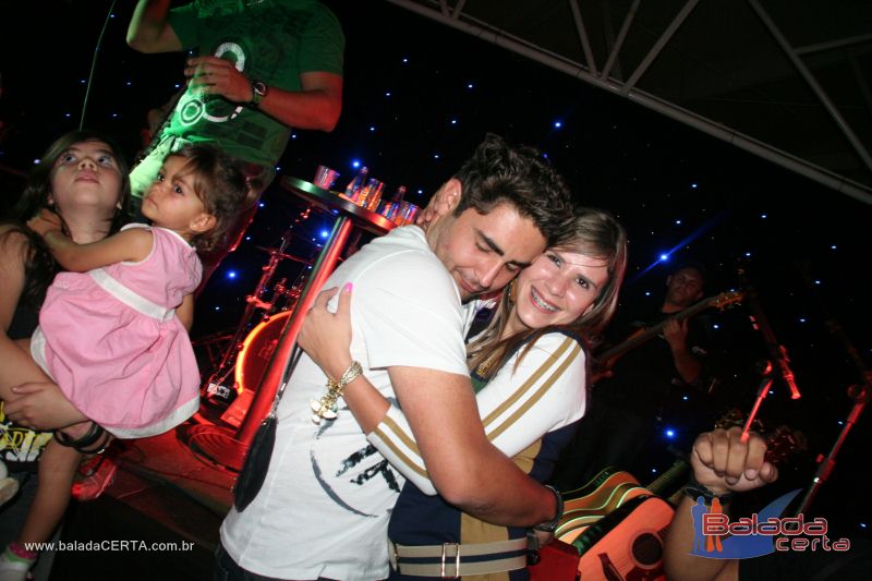 Balada: Fotos de domingo na 1 Galinhada Sertaneja na Plataforma do Choop - DF