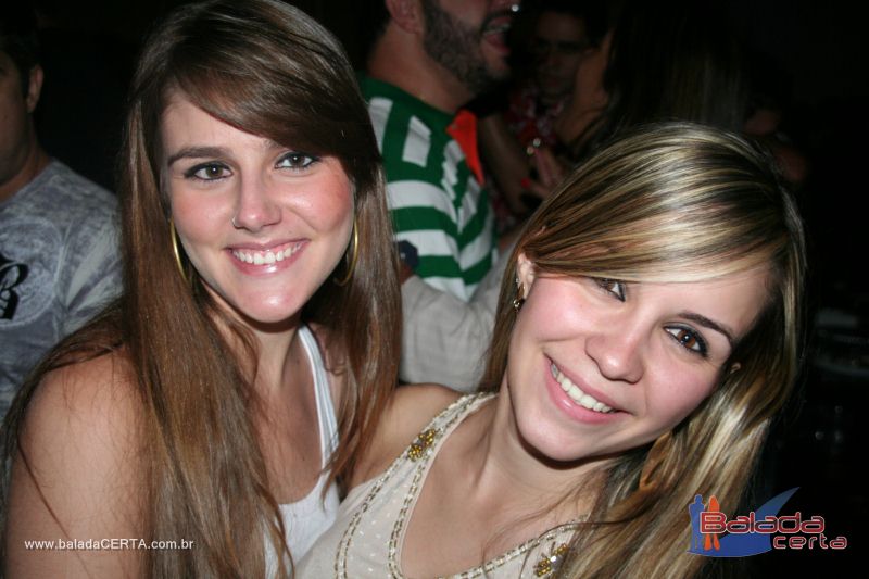 Balada: Fotos de Sexta na Plataforma do Choop na Cidade do Automovel - DF