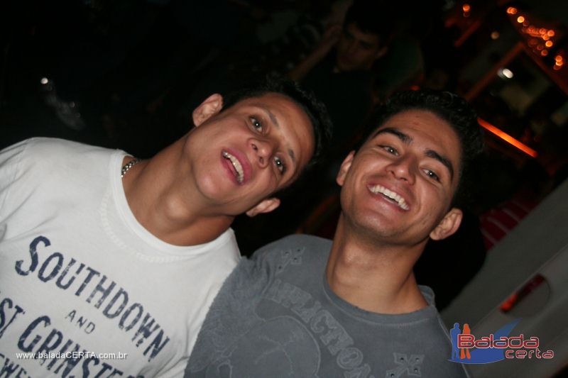 Balada: Fotos de Sexta na Plataforma do Choop na Cidade do Automovel - DF