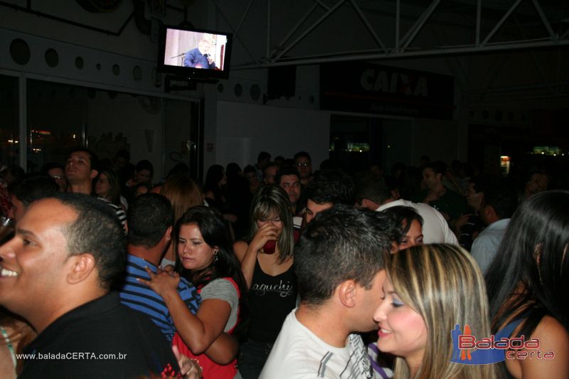 Balada: Fotos de Sexta na Plataforma do Choop na Cidade do Automovel - DF