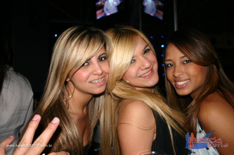 Balada: Fotos de Sexta na Plataforma do Choop na Cidade do Automovel - DF