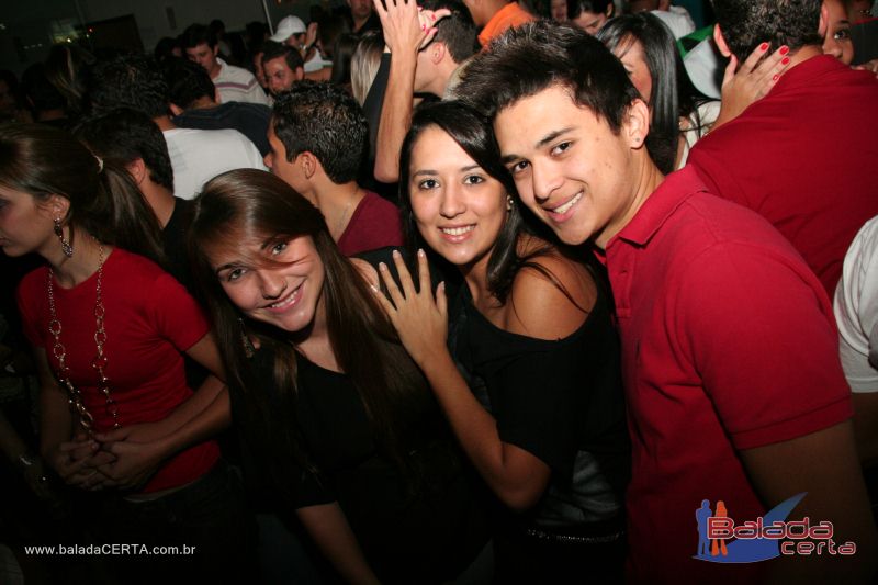 Balada: Fotos de Sexta na Plataforma do Choop na Cidade do Automovel - DF