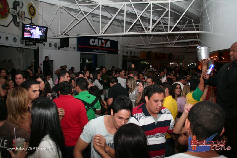 Balada: Fotos de Sexta na Plataforma do Choop na Cidade do Automovel - DF