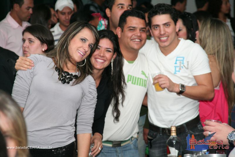 Balada: Fotos de Sexta na Plataforma do Choop na Cidade do Automovel - DF