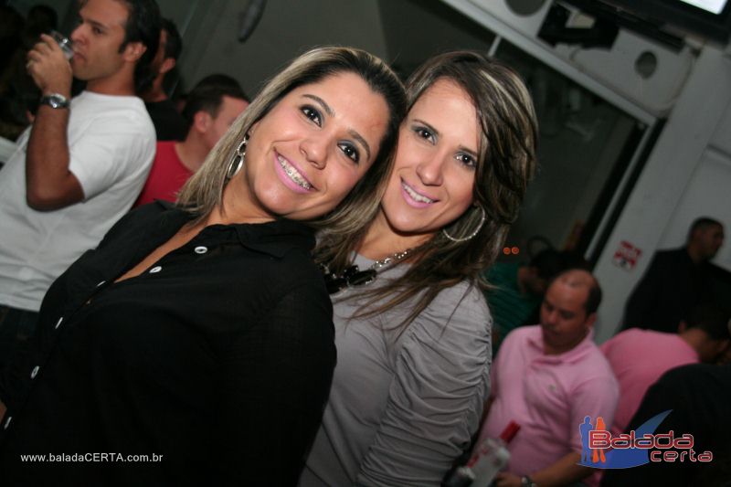 Balada: Fotos de Sexta na Plataforma do Choop na Cidade do Automovel - DF