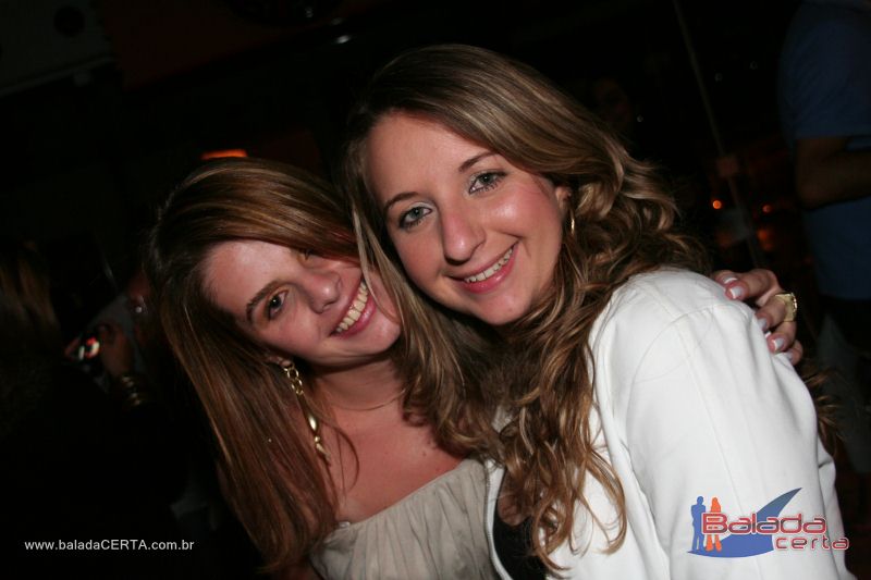 Balada: Fotos de Sexta na Plataforma do Choop na Cidade do Automovel - DF