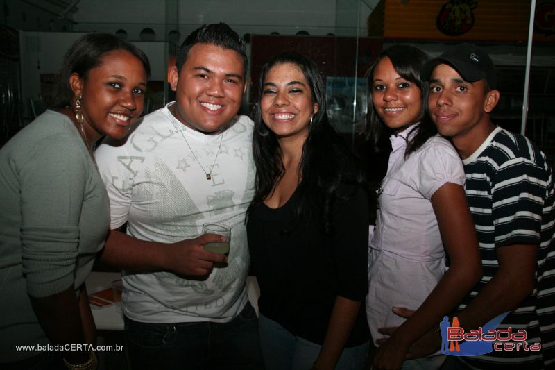 Balada: Fotos de Sexta na Plataforma do Choop na Cidade do Automovel - DF