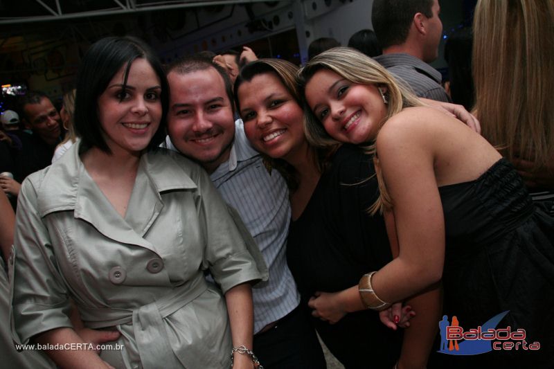 Balada: Fotos de Sexta na Plataforma do Choop na Cidade do Automovel - DF