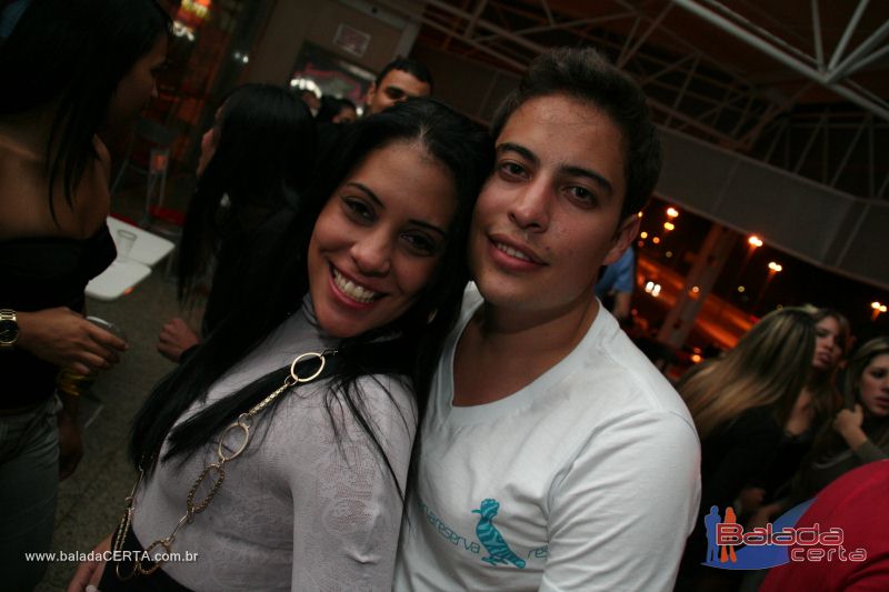 Balada: Fotos de Sexta na Plataforma do Choop na Cidade do Automovel - DF