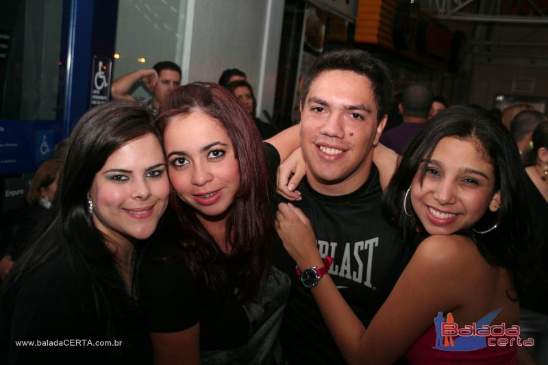 Balada: Fotos de Sexta na Plataforma do Choop na Cidade do Automovel - DF