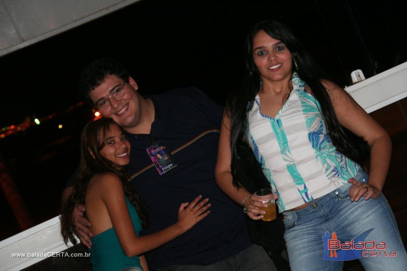 Balada: Fotos de Sexta na Plataforma do Choop na Cidade do Automovel - DF