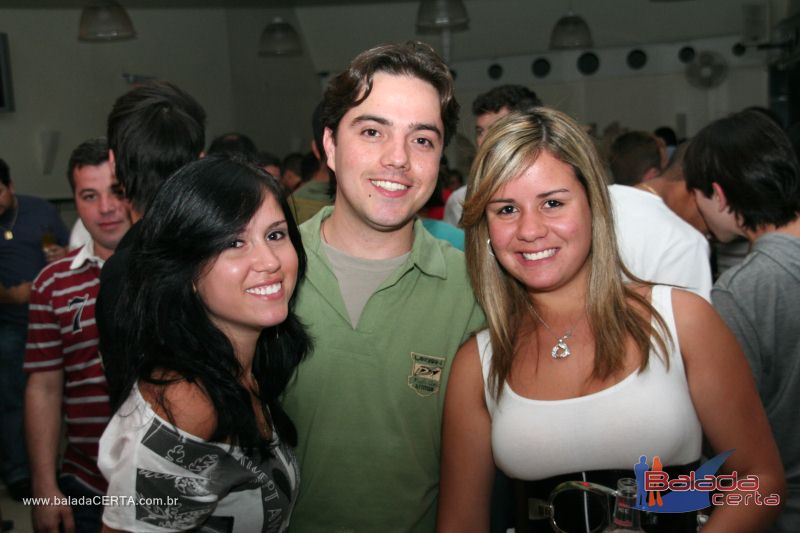 Balada: Fotos de Sexta na Plataforma do Choop na Cidade do Automovel - DF