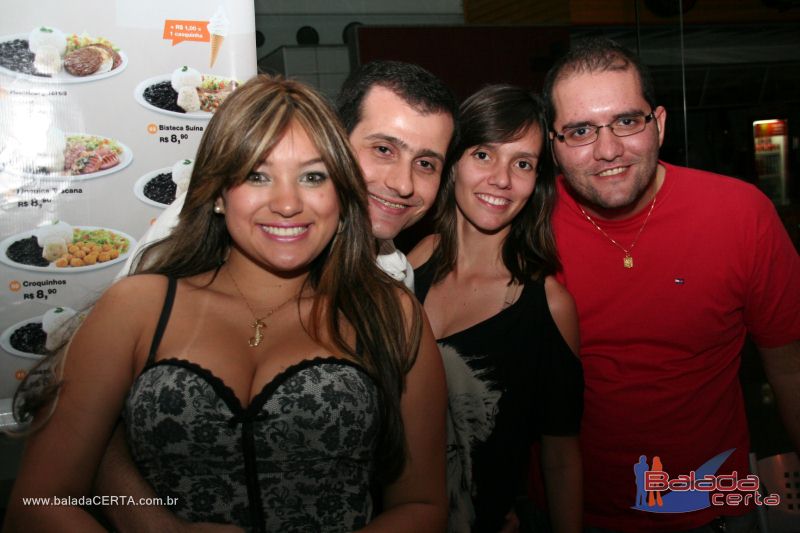 Balada: Fotos de Sexta na Plataforma do Choop na Cidade do Automovel - DF