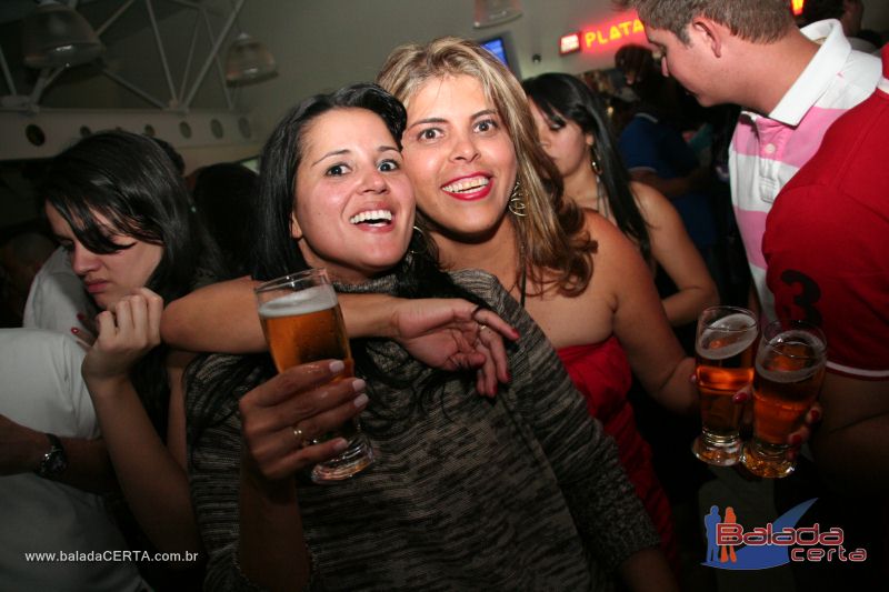 Balada: Fotos de Sexta na Plataforma do Choop na Cidade do Automovel - DF