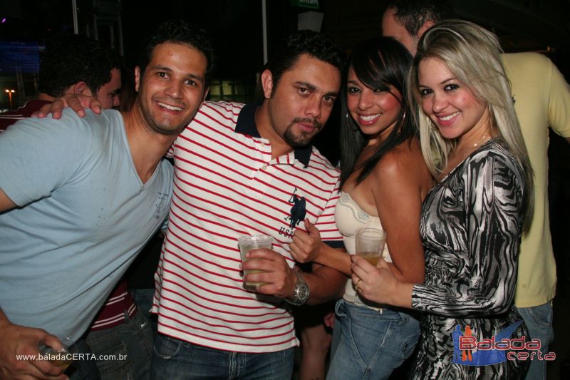 Balada: Fotos de Sexta na Plataforma do Choop na Cidade do Automovel - DF