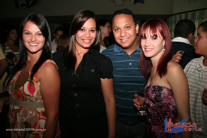 Balada: Fotos de Sexta na Plataforma do Choop na Cidade do Automovel - DF